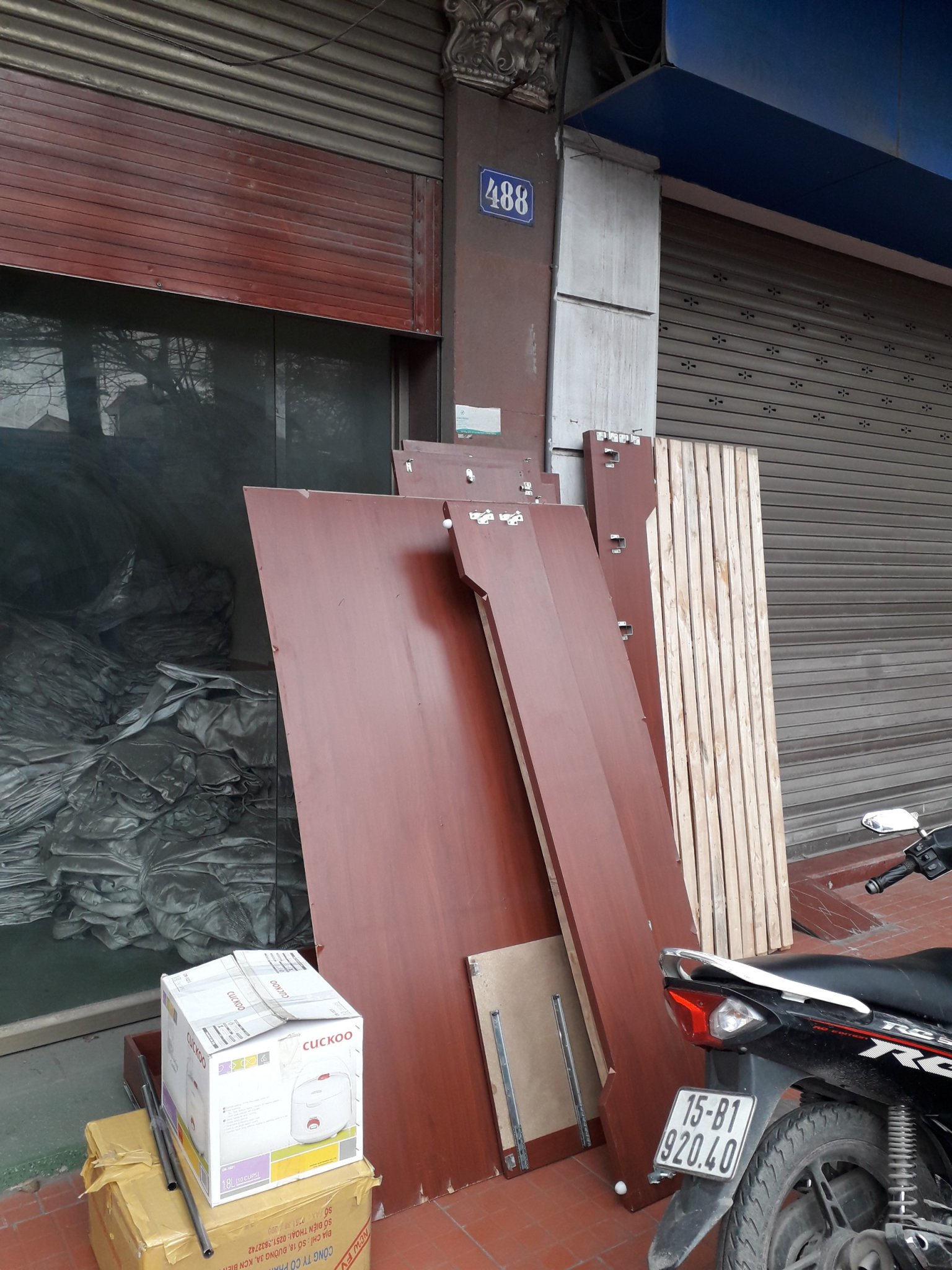 Tháo dỡ nội thất ở 488 Lê Thánh Tông