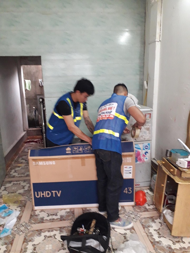 Chuyển nhà giá Cực Rẻ - 0793.30.30.30 - Bọc lót đồ đạc.