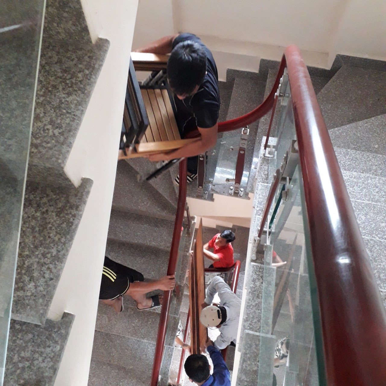 Công ty Dịch vụ Vận tải Như Ý  0793.30.30.30