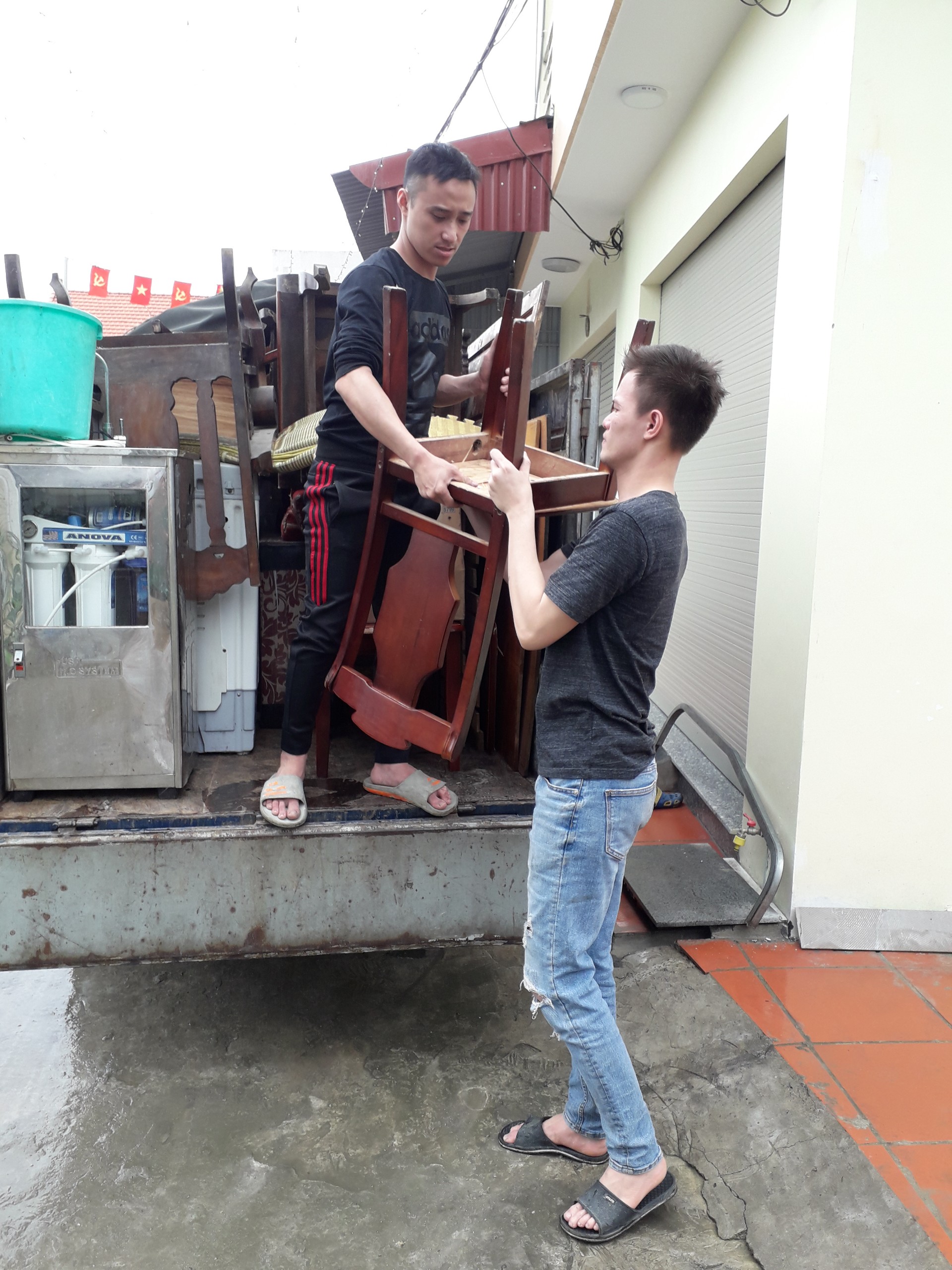 Vận chuyển đồ ngõ 175a Trung Hành