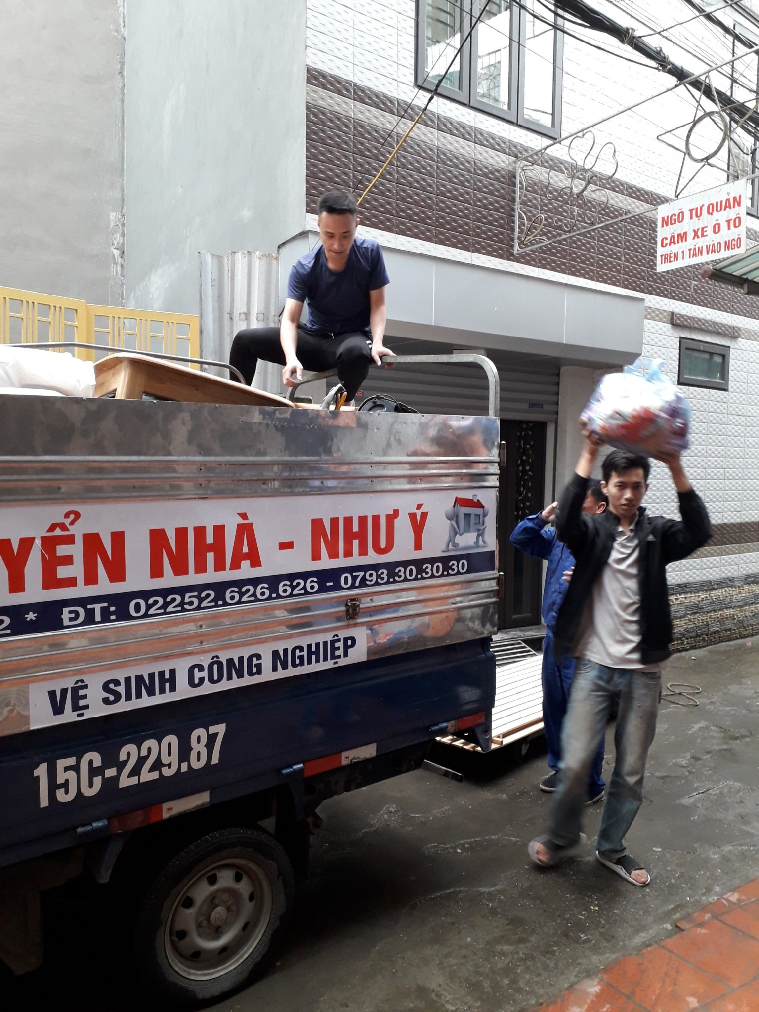 Chuyển nhà Như Ý Hải Phòng - Chuyển kệ và bàn kính - 20/89 Tôn Đức Thắng - Hải Phòng